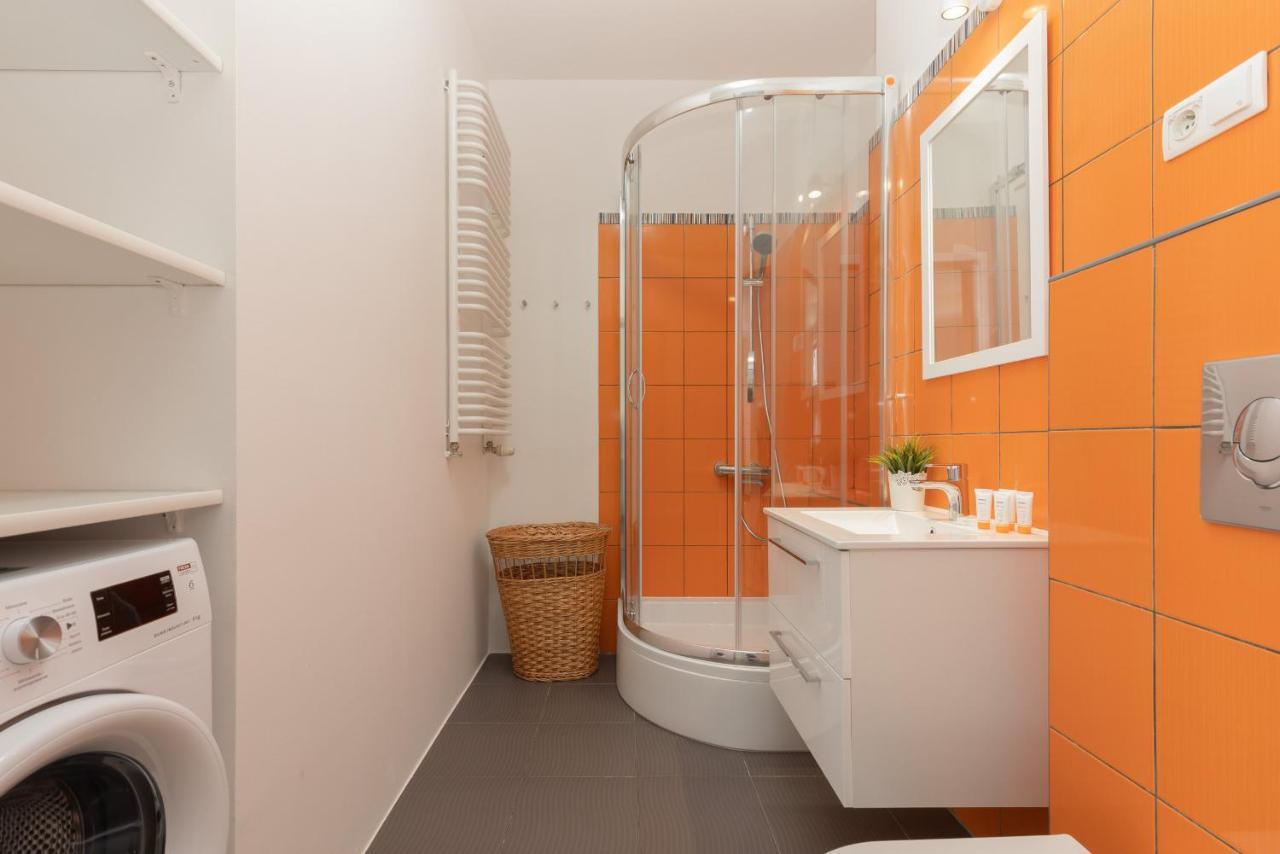 Apartment Bobrowiecka By Renters